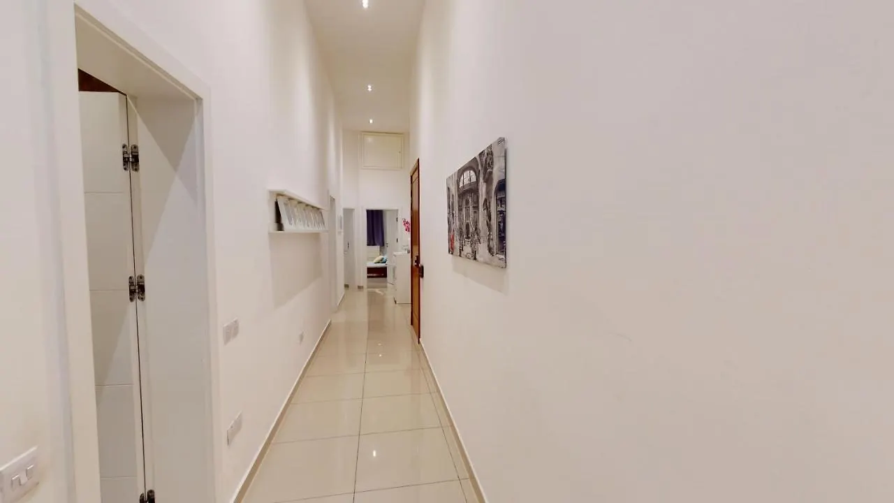 Spacious 3 Bedroom Maisonette Sliema Malta